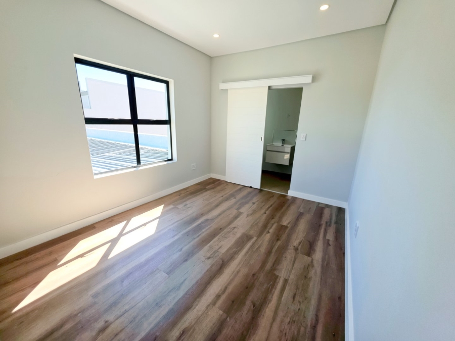 4 Bedroom Property for Sale in Sandown Western Cape